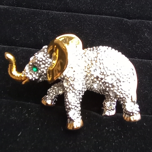 Elephant Crystal Brooch Pin Green Eyes Two Tone Metal approx 2" - Picture 7 of 14
